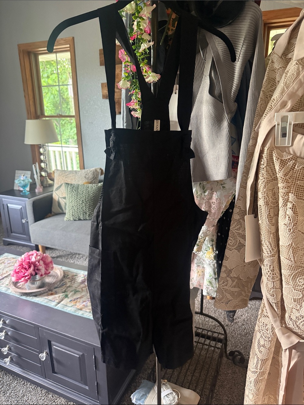 Zenana Outfitters Black overall shorts